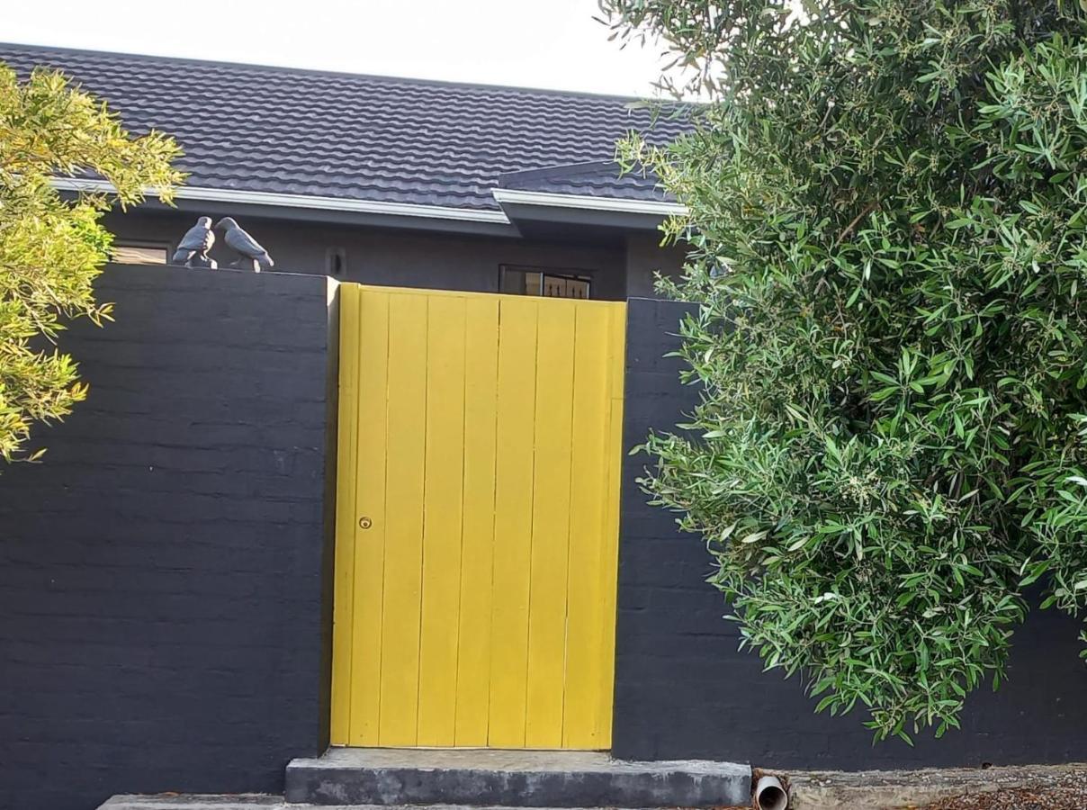 Yellow Door Hermanus Apartment Exterior photo